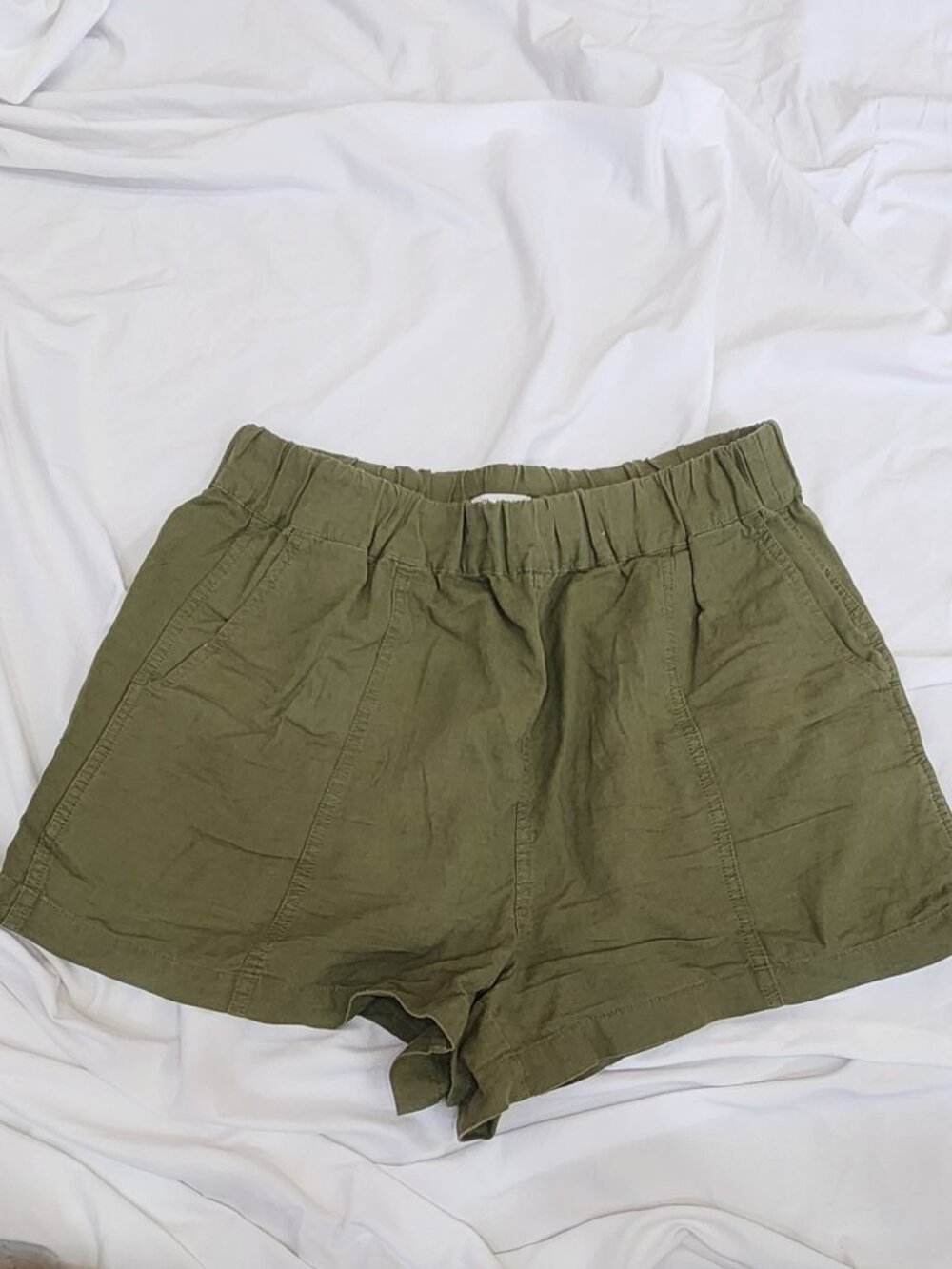 Madewell linen blend Olive green shorts, M
